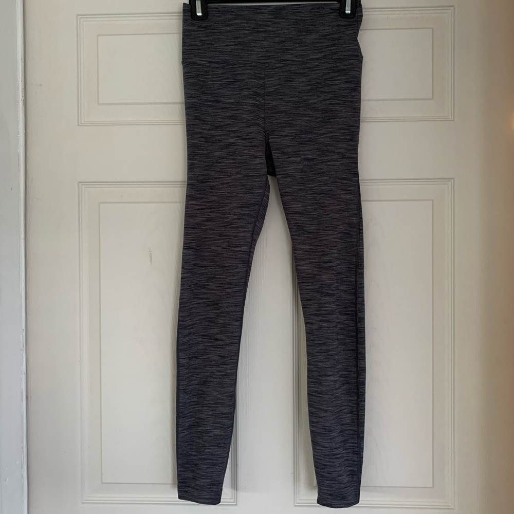 Outdoor Voices Freeform 7/8 hi-rise leggings!!